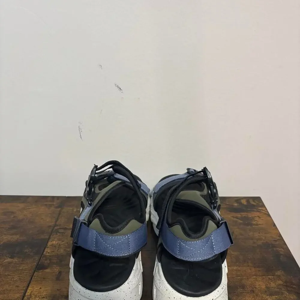 Sketchers olive and blue sandals